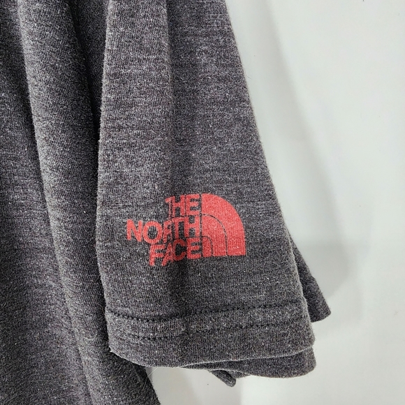 The North Face Tee Shirt. Size XL. - Picture 3 of 4